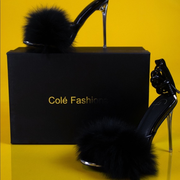 Red Fur High Heels - Picture 4 of 6